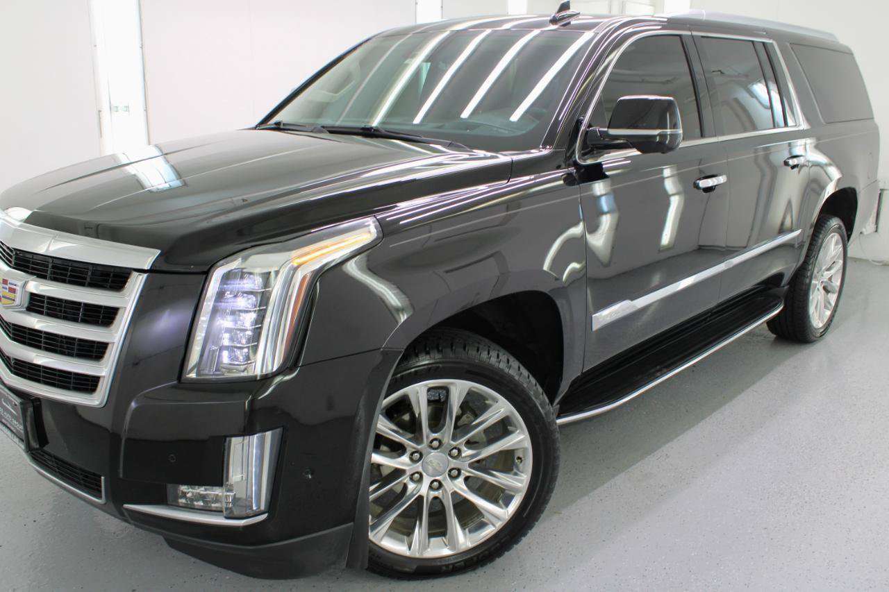 Used 2019 Cadillac Escalade ESV Luxury RWD image 13