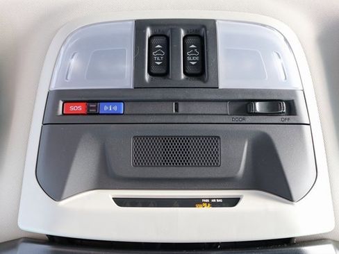 Used 2025 Subaru Crosstrek 2.5i Limited w/ Crosstrek Mirror Package image 36