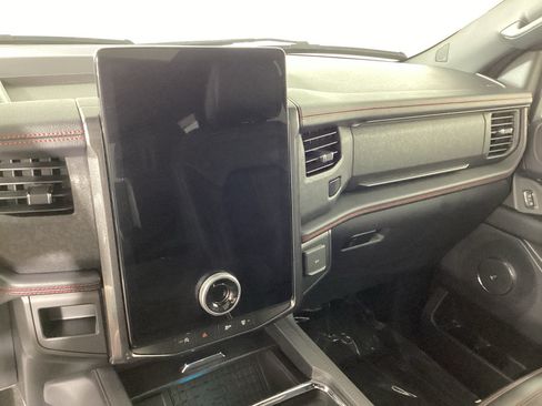 Used 2024 Ford Expedition Limited AWD/4WD image 27