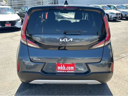 Used 2023 Kia Soul LX w/ Option Group 015 FWD image 12