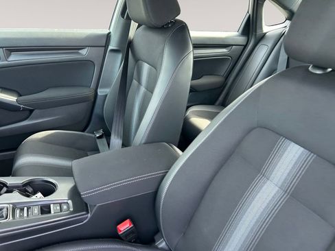 Used 2023 Honda Civic Sport image 15