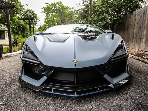 Used 2024 Lamborghini Revuelto AWD/4WD image 5