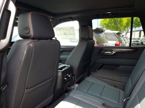 New 2026 GMC Yukon AT4 AWD/4WD image 10