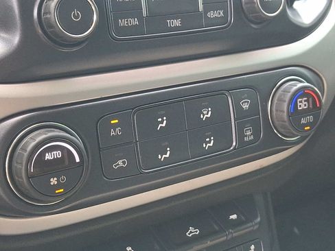 Used 2018 Chevrolet Colorado LT w/ Luxury Package, Chrome AWD/4WD image 15
