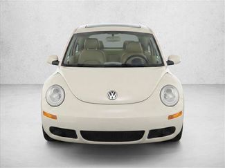Used 2010 Volkswagen Beetle Coupe FWD video 2