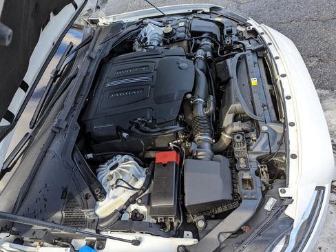 Used 2017 Jaguar XF R-Sport image 45