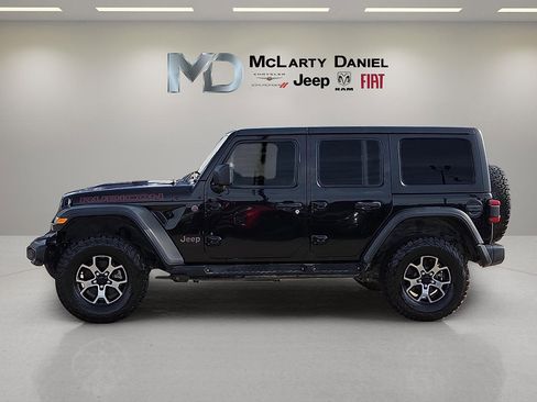 Used 2018 Jeep Wrangler Unlimited Rubicon image 3