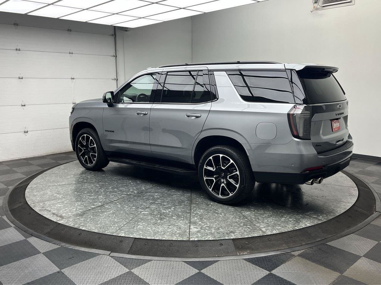 Certified 2025 Chevrolet Tahoe RST w/ Advanced Technology Package AWD/4WD image 2