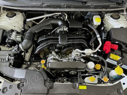 Used 2025 Subaru Crosstrek 2.0i Premium image 32