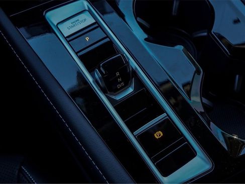 New 2026 Volkswagen Atlas SE image 13