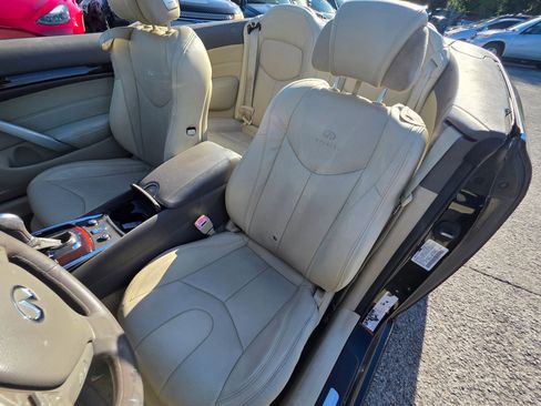 Used 2010 INFINITI G37 Convertible w/ Premium Pkg RWD image 16