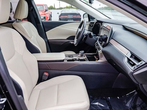 Used 2023 Lexus RX 350h image 18