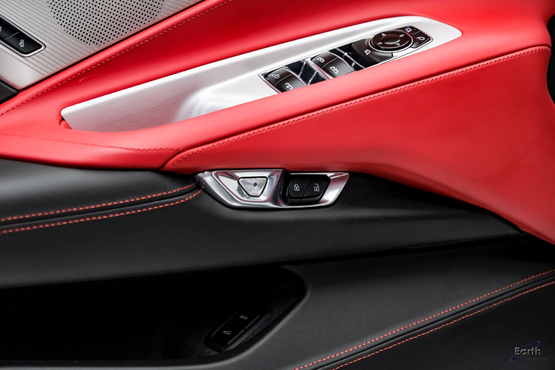 Used 2024 Chevrolet Corvette Stingray Premium Conv w/ Z51 Performance Package RWD image 88