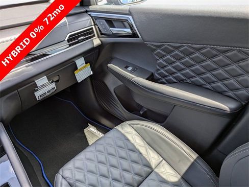 New 2025 Mitsubishi Outlander SEL image 16