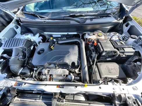 Used 2024 Chevrolet Equinox LT image 29