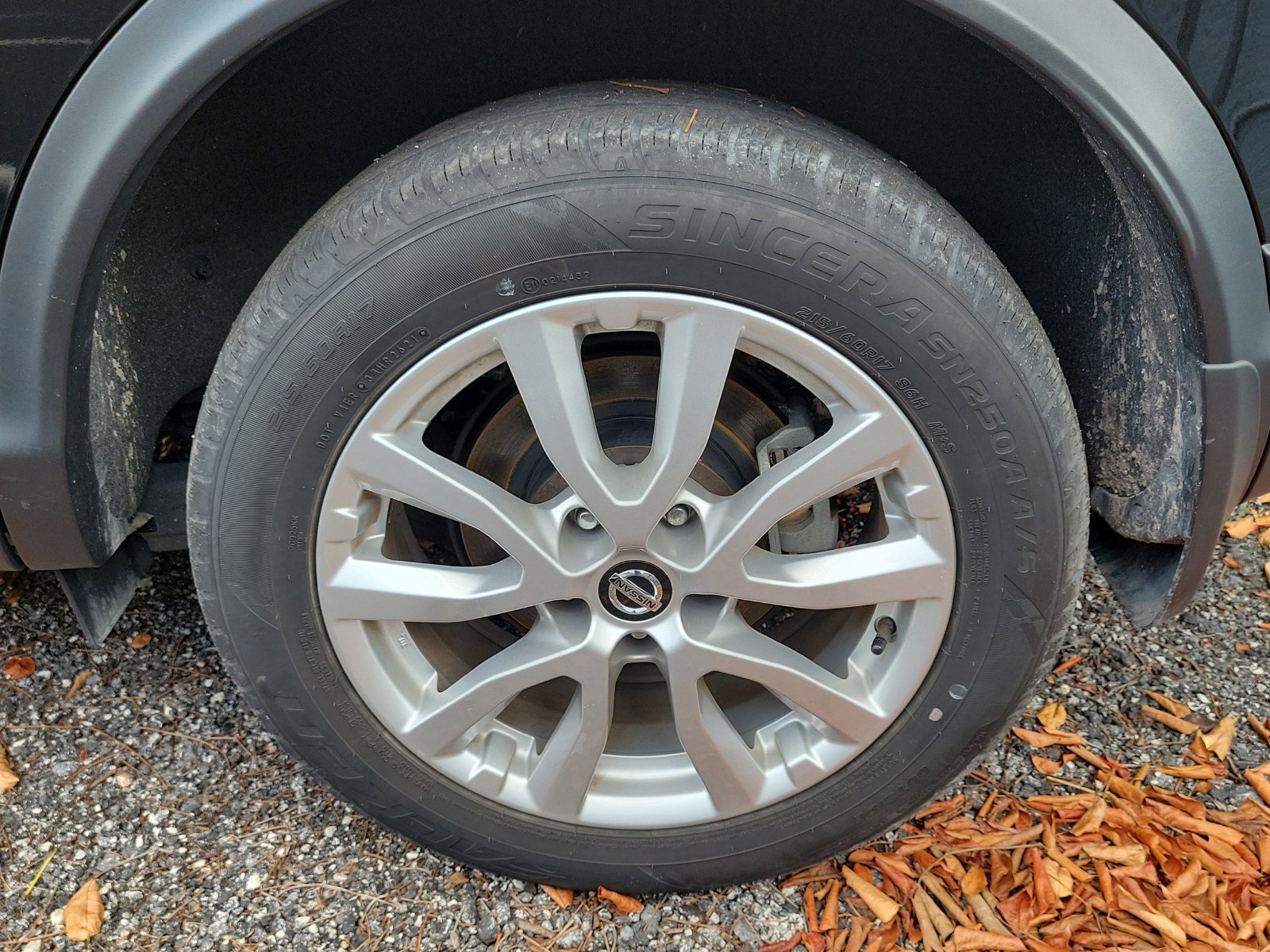 Used 2021 Nissan Rogue Sport S FWD image 5