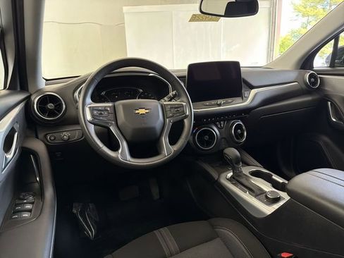 Certified 2023 Chevrolet Blazer LT w/ Convenience Package FWD image 18