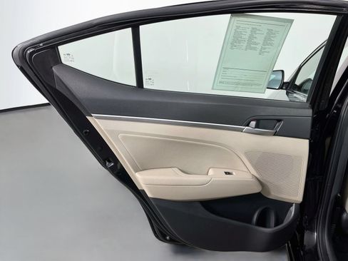 Used 2019 Hyundai Elantra Limited w/ Ultimate Package 02 FWD image 32