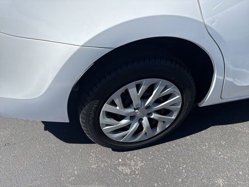 Used 2017 Toyota Corolla LE w/ Carpet Mat Package (TMS) image 8