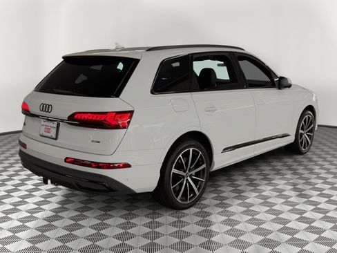Used 2023 Audi Q7 3.0T Premium Plus w/ Premium Plus Package AWD/4WD image 9