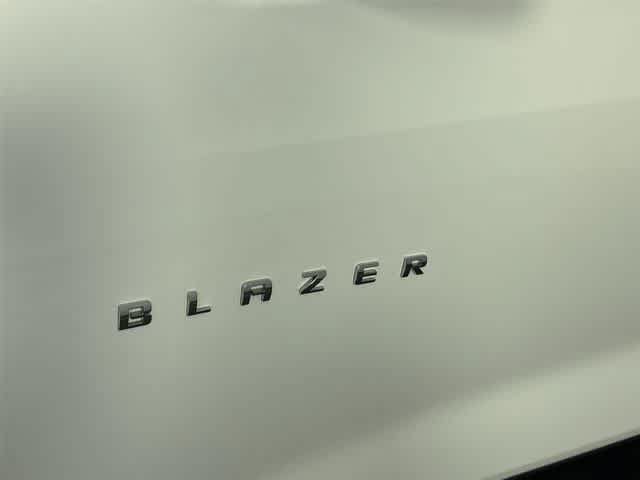 Used 2024 Chevrolet Blazer LT w/ Convenience Package AWD/4WD image 10