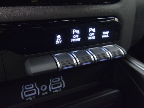 New 2026 RAM 1500 Big Horn w/ Night Edition AWD/4WD image 23