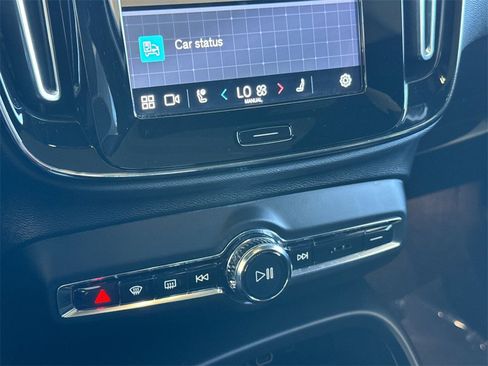 Certified 2023 Volvo C40 P8 Recharge Ultimate image 20