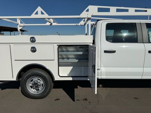 New 2026 Ford F250 XL w/ XL Chrome Package image 7