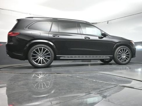 Used 2026 Mercedes-Benz GLS 450 4MATIC image 40