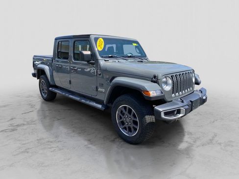 Used 2022 Jeep Gladiator Overland w/ Popular Equipment Package AWD/4WD image 12