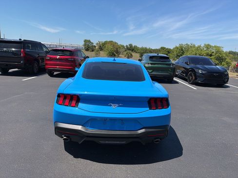 Used 2025 Ford Mustang Coupe image 10