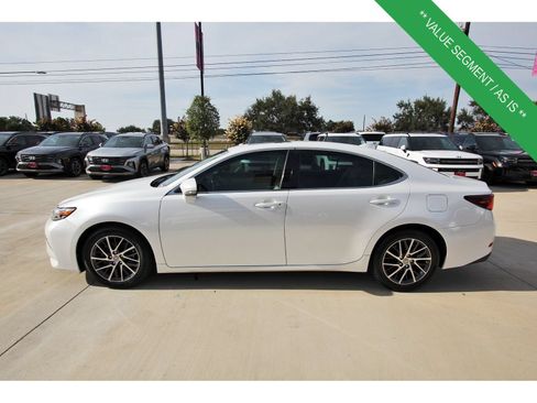 Used 2018 Lexus ES 350 w/ Luxury Package w/Wood Trim FWD image 5