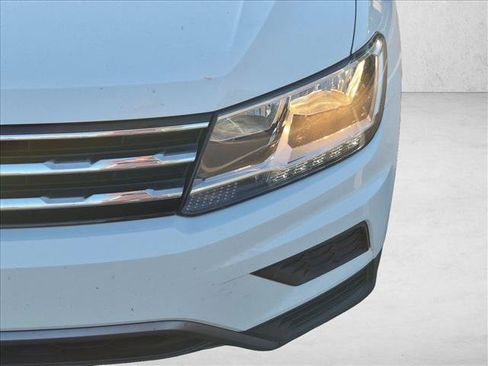 Used 2019 Volkswagen Tiguan S w/ Driver Assistance Package FWD image 9