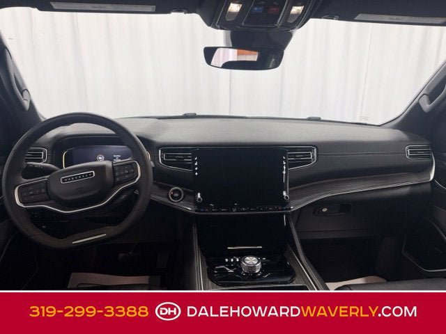 Used 2022 Jeep Wagoneer Series II w/ Rear Seat Video Group 1 AWD/4WD image 4