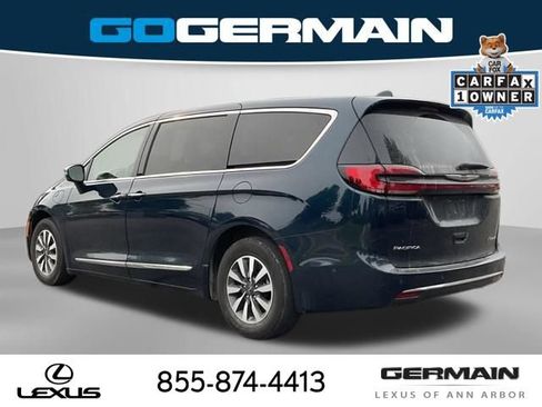 Used 2022 Chrysler Pacifica Limited FWD image 5