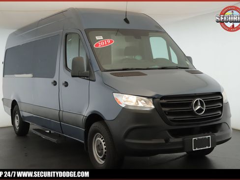 Used 2019 Mercedes-Benz Sprinter 170 image 1