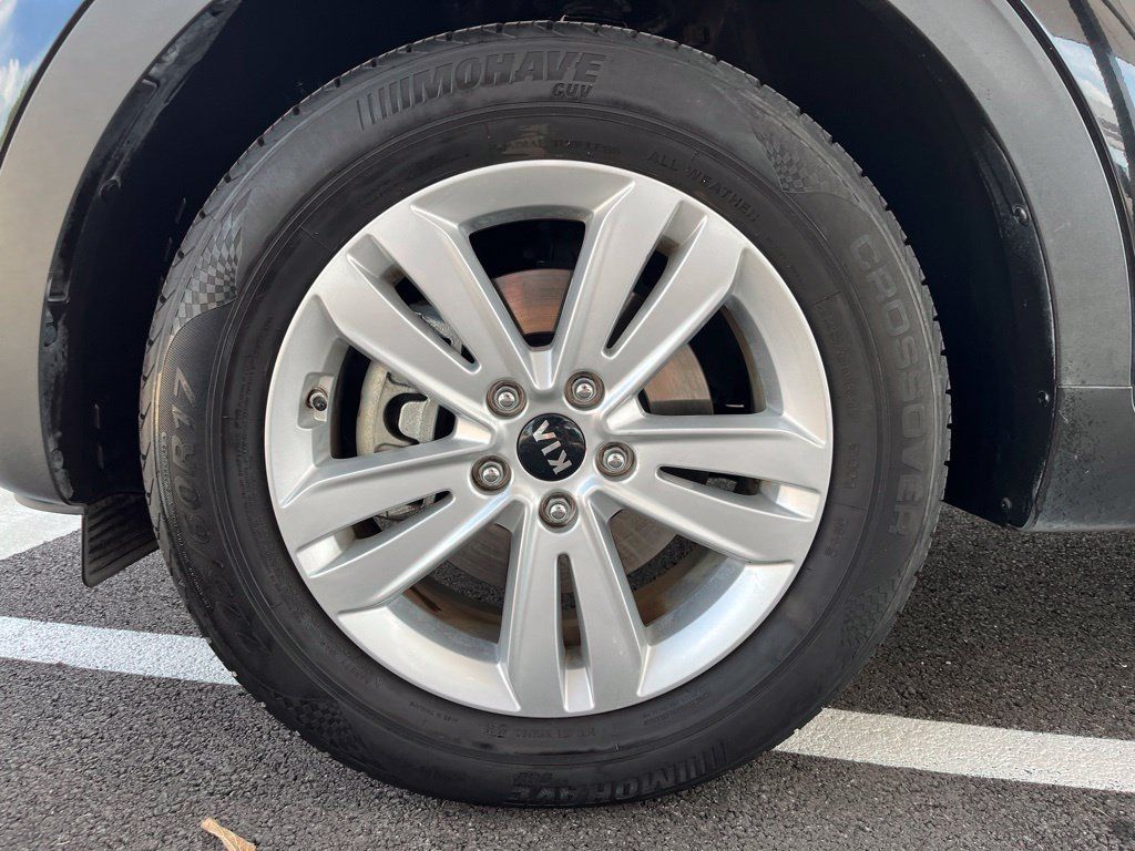 Used 2019 Kia Sportage LX AWD/4WD image 12