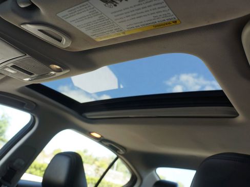 Used 2019 INFINITI Q50 Luxe w/ Essential Package (3.0T Luxe) image 29