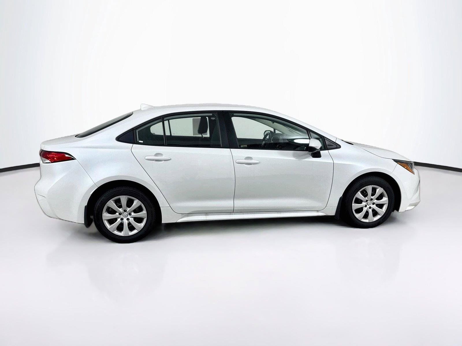 Used 2025 Toyota Corolla LE FWD image 8