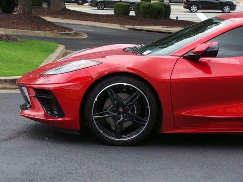Used 2021 Chevrolet Corvette Stingray Coupe w/ 1LT RWD image 21