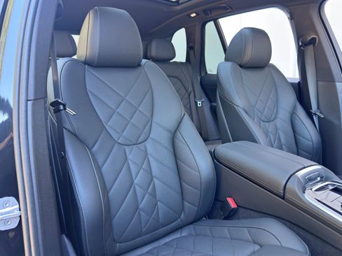 Used 2024 BMW X5 sDrive40i w/ M Sport Package RWD image 37