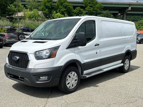 Used 2024 Ford Transit 250 Low Roof w/ Exterior Upgrade Package RWD image 5
