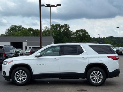 Used 2021 Chevrolet Traverse LT AWD/4WD image 44