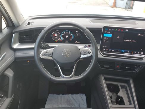 Certified 2026 Volkswagen Tiguan SE AWD/4WD image 20