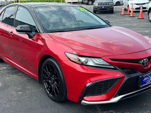 Used 2023 Toyota Camry XSE FWD image 3