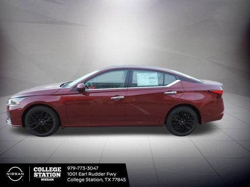 New 2025 Nissan Altima 2.5 SV w/ SV Special Edition Package image 7