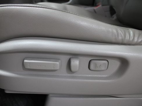Used 2014 Honda Odyssey Touring image 14