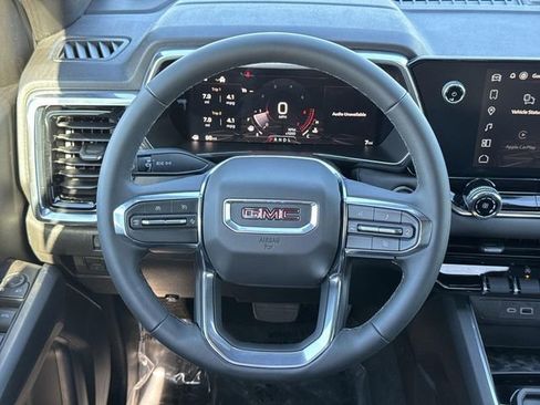 New 2026 GMC Canyon Elevation image 8