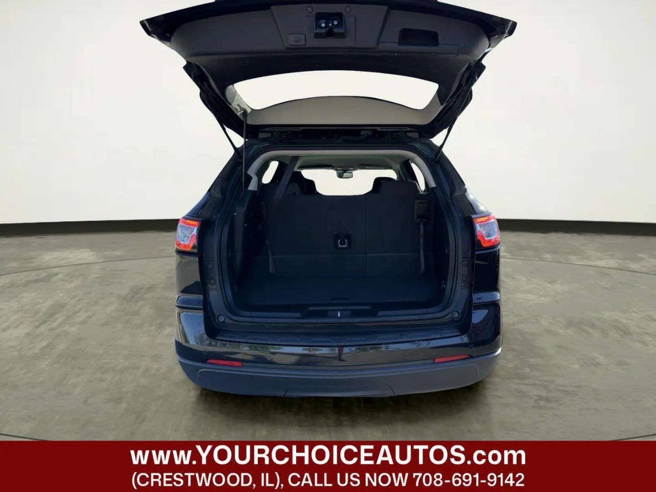Used 2017 Chevrolet Traverse LT AWD/4WD image 5