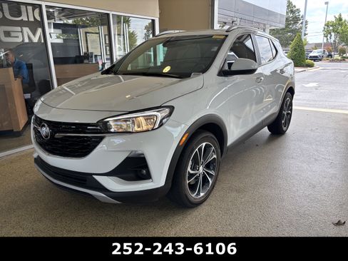 Used 2023 Buick Encore GX Select FWD image 3